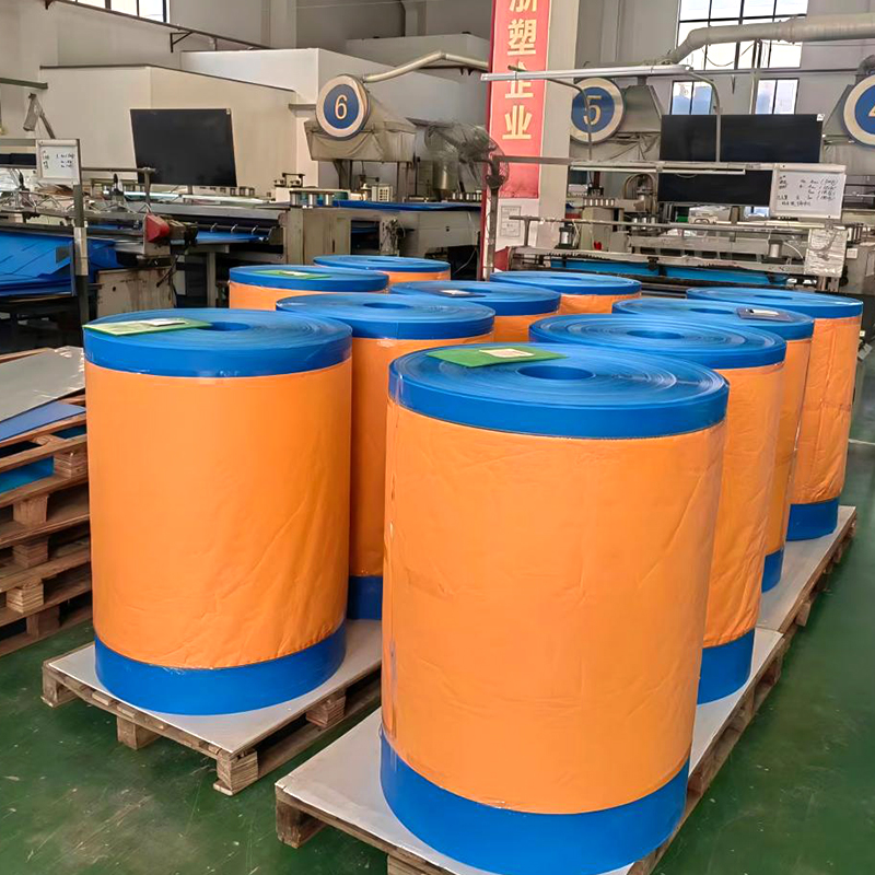 Rollo corrugado de PP reciclable resistente a impactos para protección de pisos
