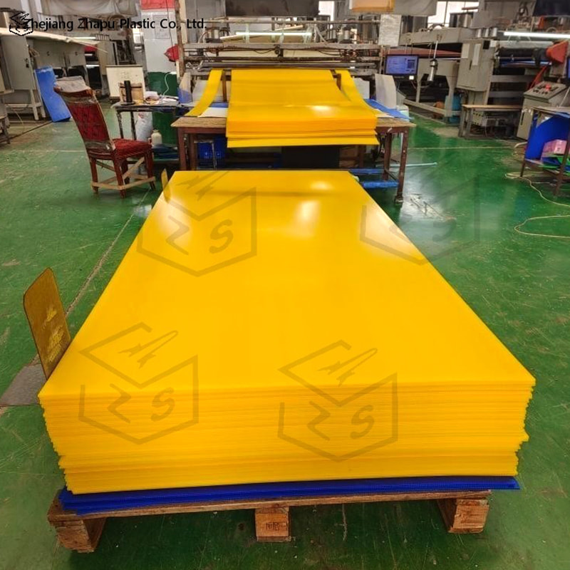 Tablero de plástico corrugado resistente a golpes para embalaje de piezas de automóviles