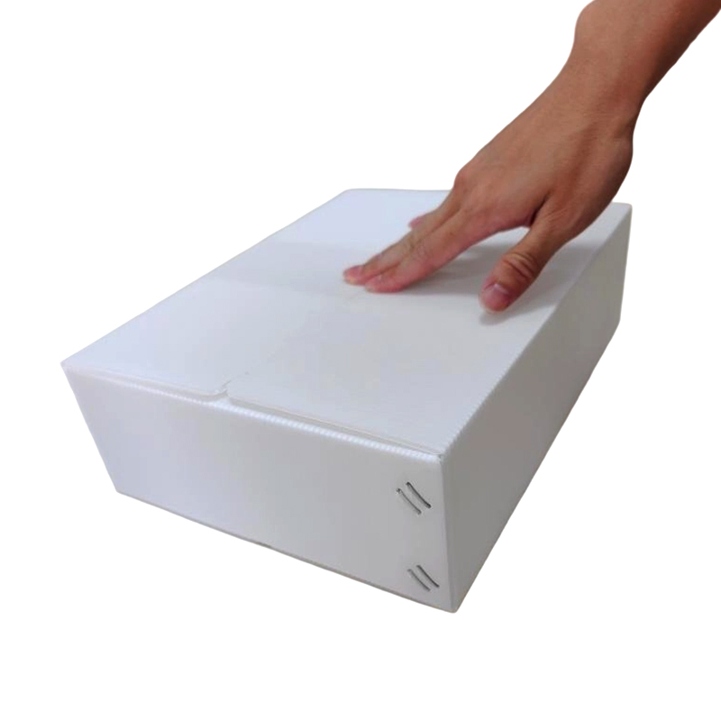 Caja de plástico corrugado PP rectangular pequeña apilable