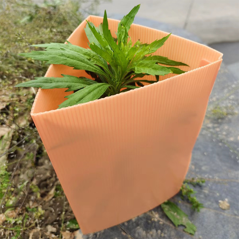 Protectores para árboles de plástico corrugado estabilizados contra los rayos UV