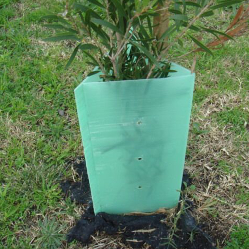 Protectores para árboles de plástico corrugado estabilizados contra los rayos UV